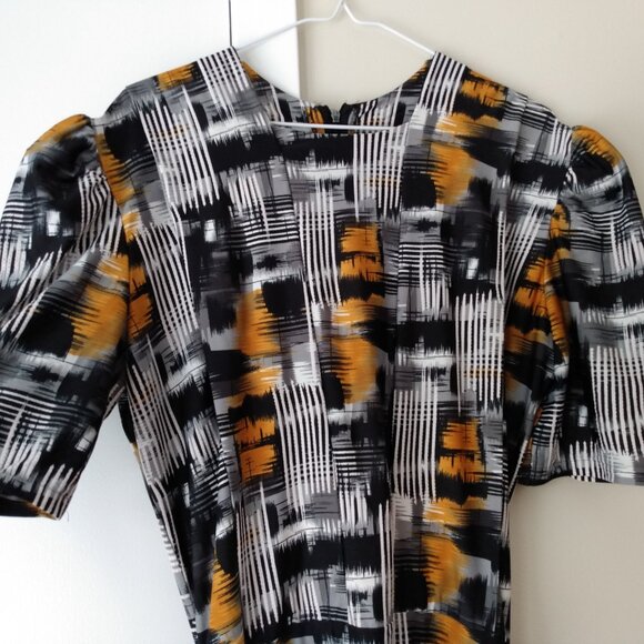 Mennonite Cape Dress 43"B 39"W Black Yellow Stretchy Full Skirted Puffed Sleeves - Picture 5 of 11